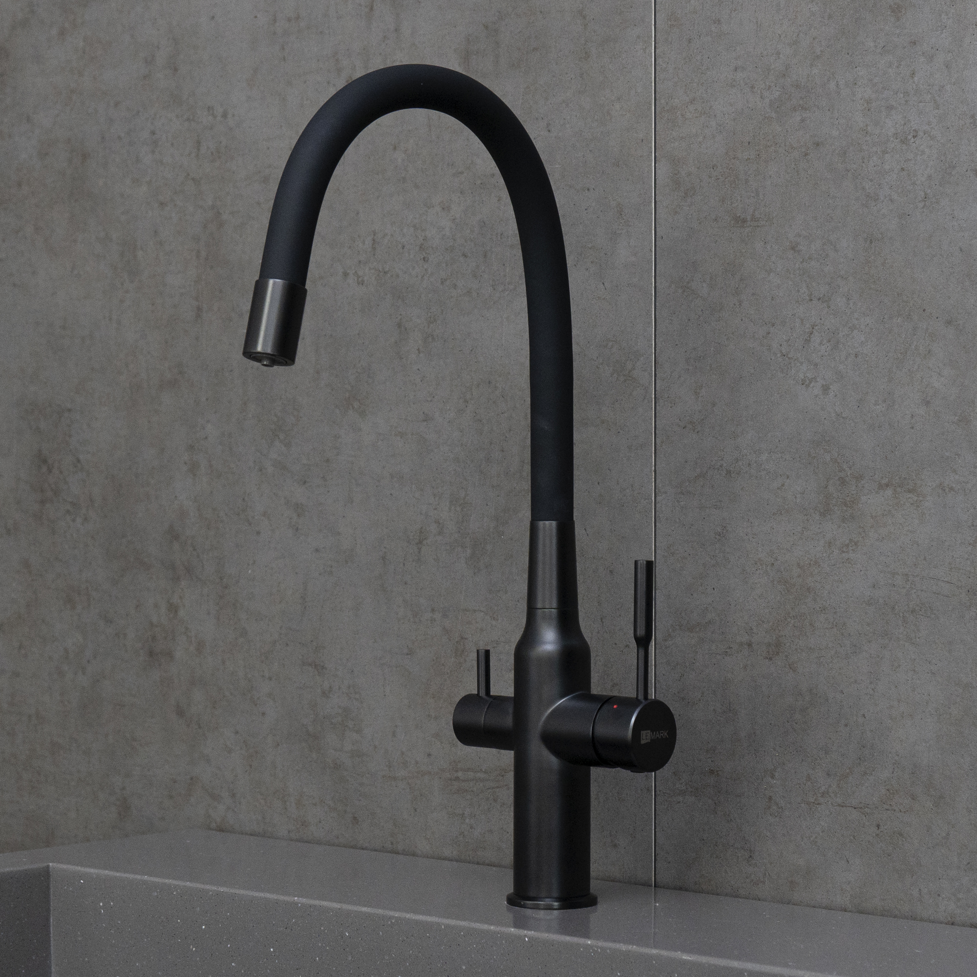 Expert Смеситель для кухни, с гибким изливом, с подключением к фильтру питьевой воды, черный