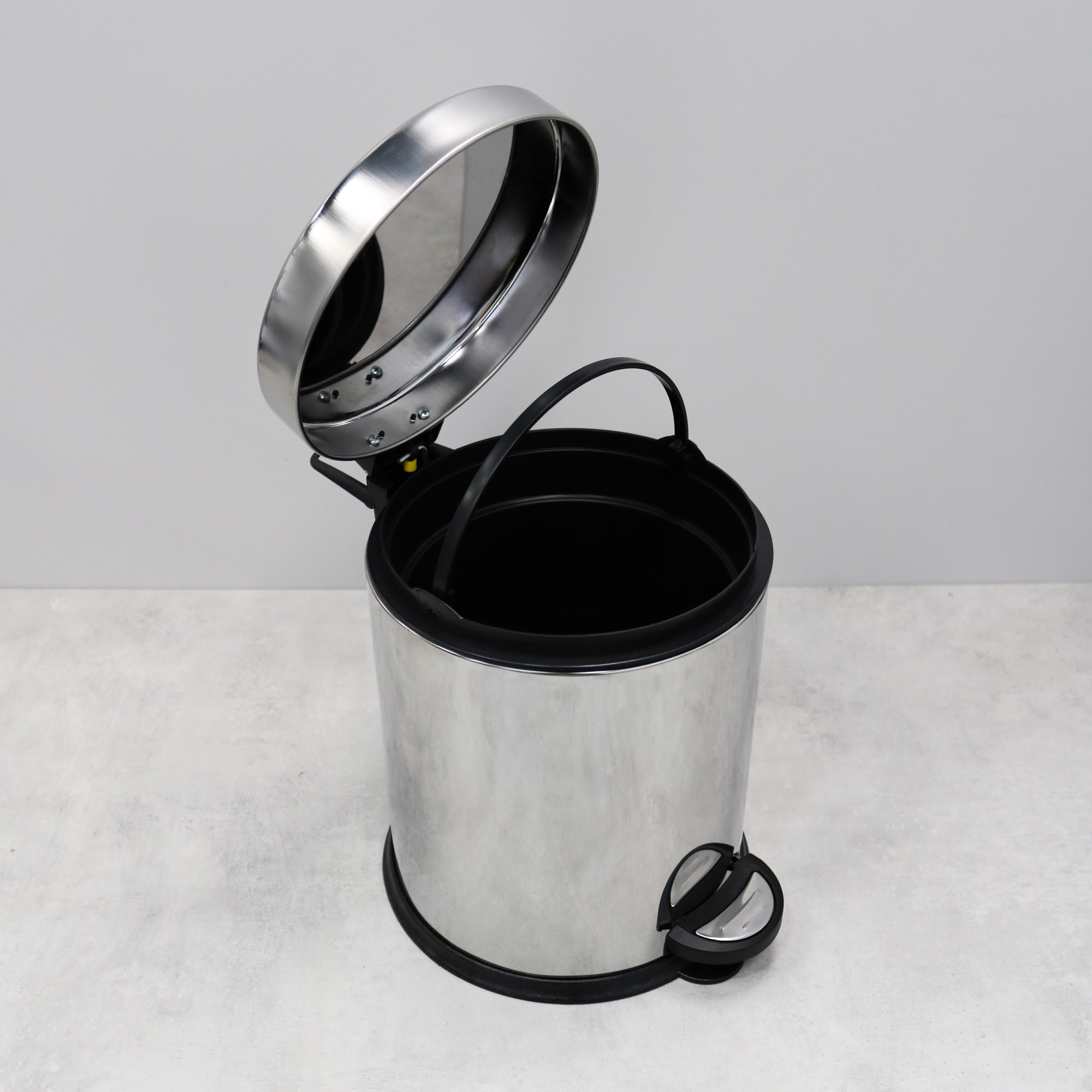 Ведро с крышкой плавного закрывания 5 л FIXSEN HOTEL (FX-34024M)