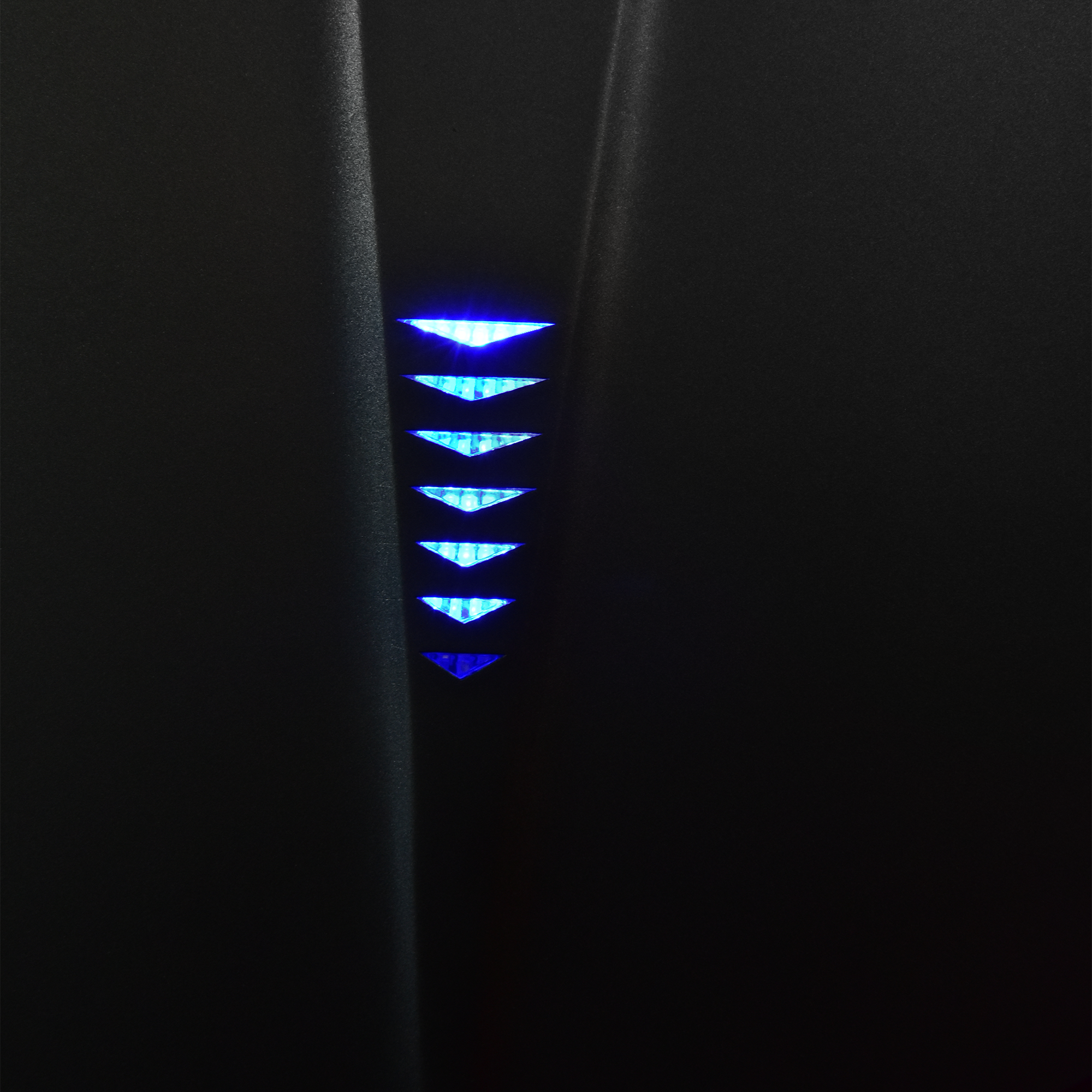 Электросушитель для рук PUFF-8802Bl высокоскоростной, черный 1,2 кВт (1401.412)