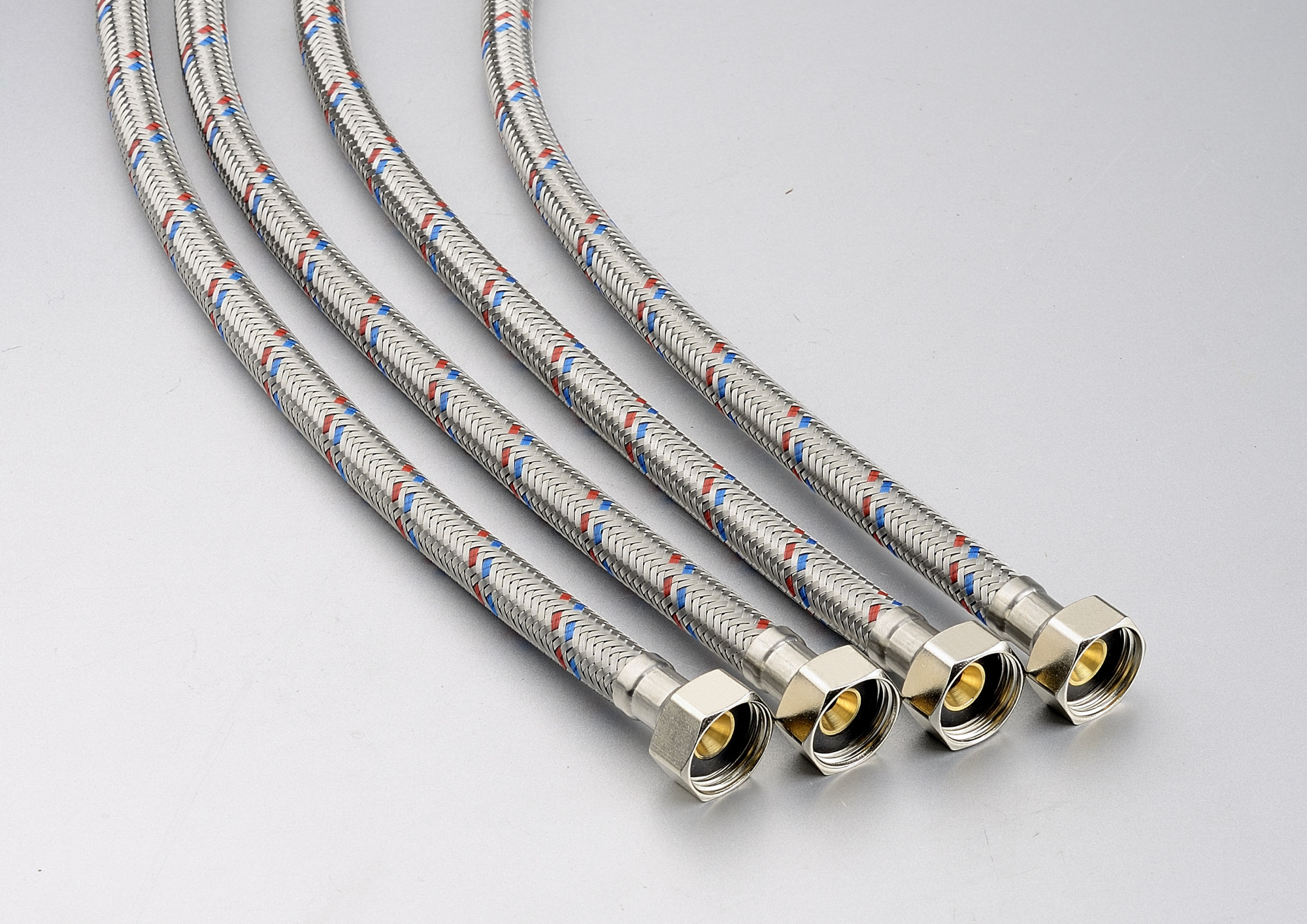 Подводка гибкая ProfECO для воды 30 см гайка-гайка 1/2-1/2 PE-FF30