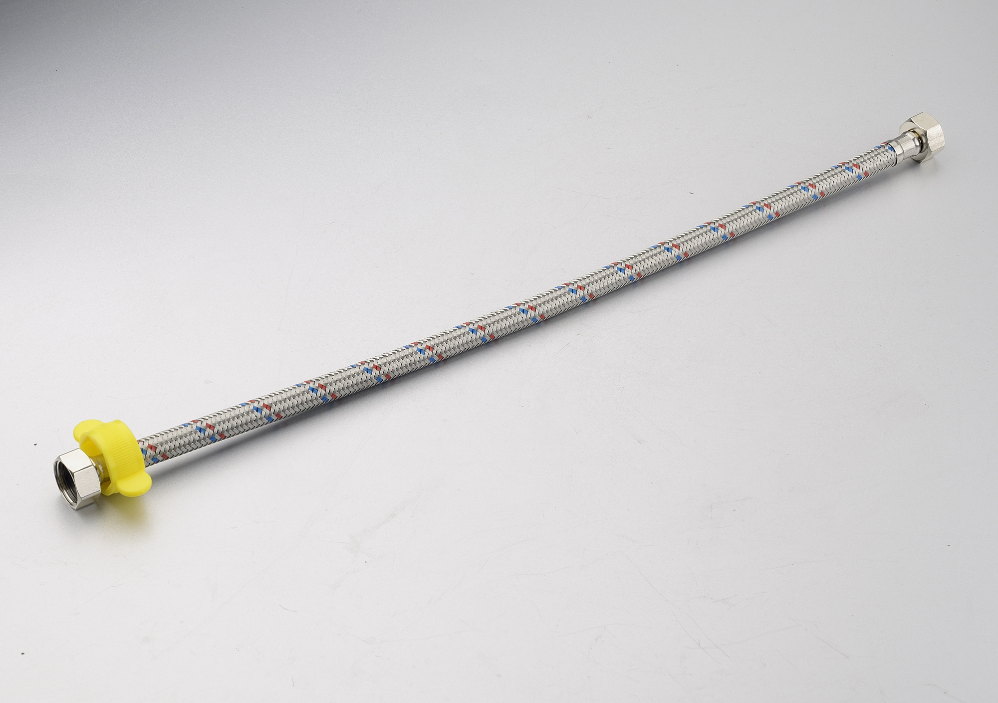 Подводка гибкая ProfECO для воды 30 см гайка-гайка 1/2-1/2 PE-FF30